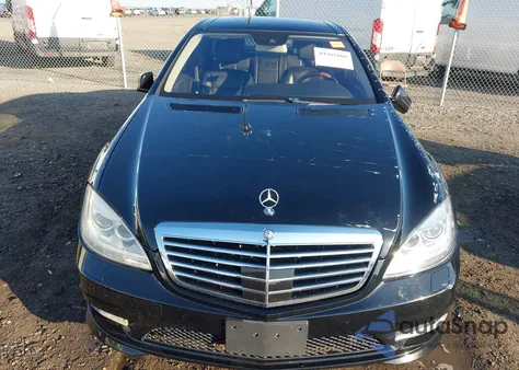 2013 Mercedes-Benz S 550 4Matic z USA, uszkodzony, nr VIN WDDNG9EB5DA493387